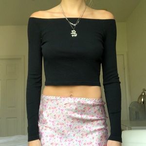 ❌SOLD❌ Brandy Melville Black Long Sleeved Top